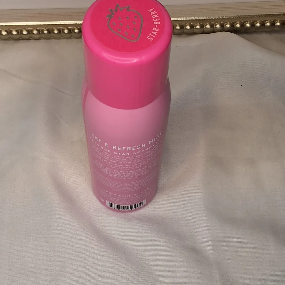 Jeffree Star Set & Refresh Mist - Vibrant Pink